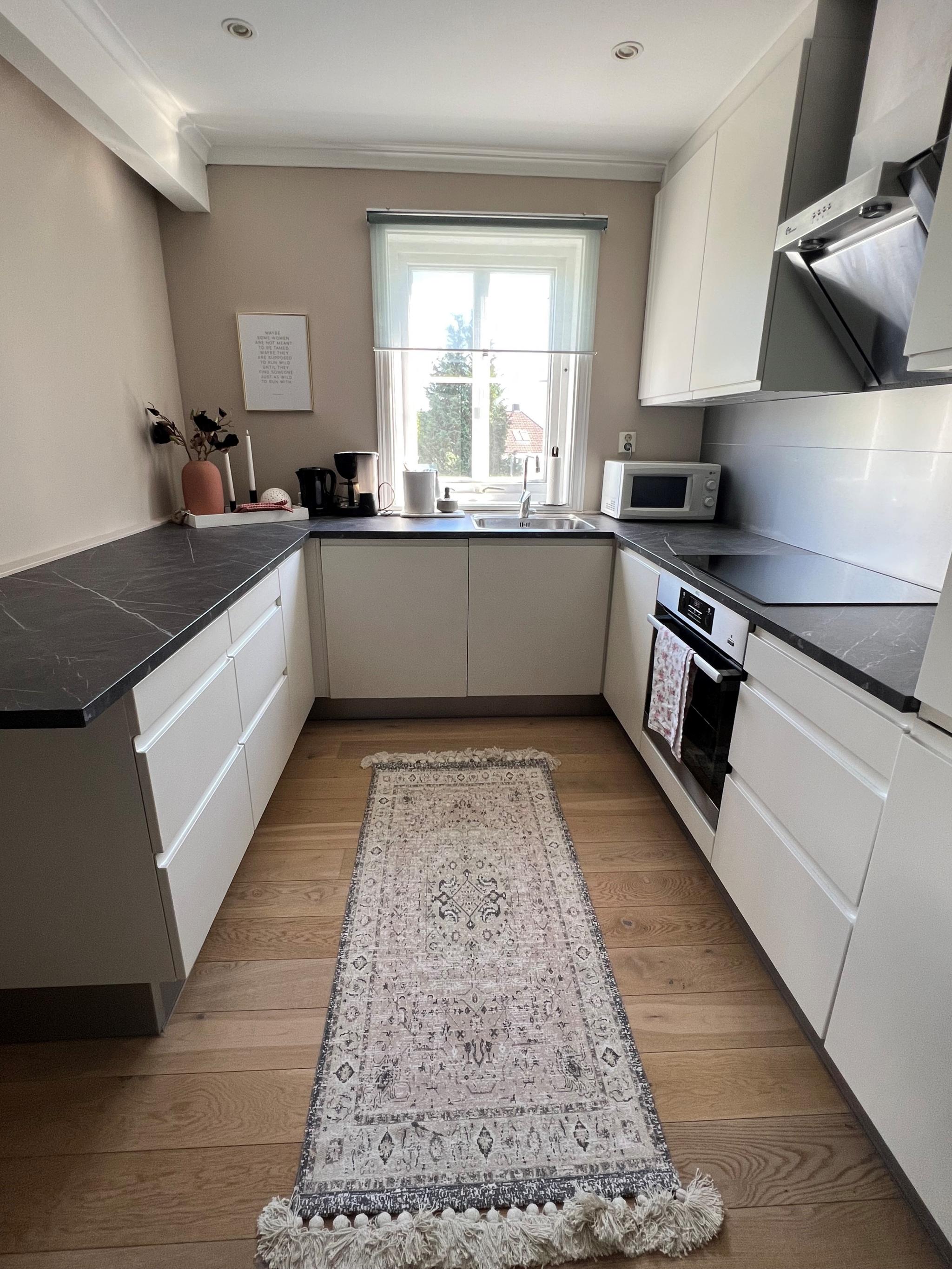 Fullt utstyrt kjøkken